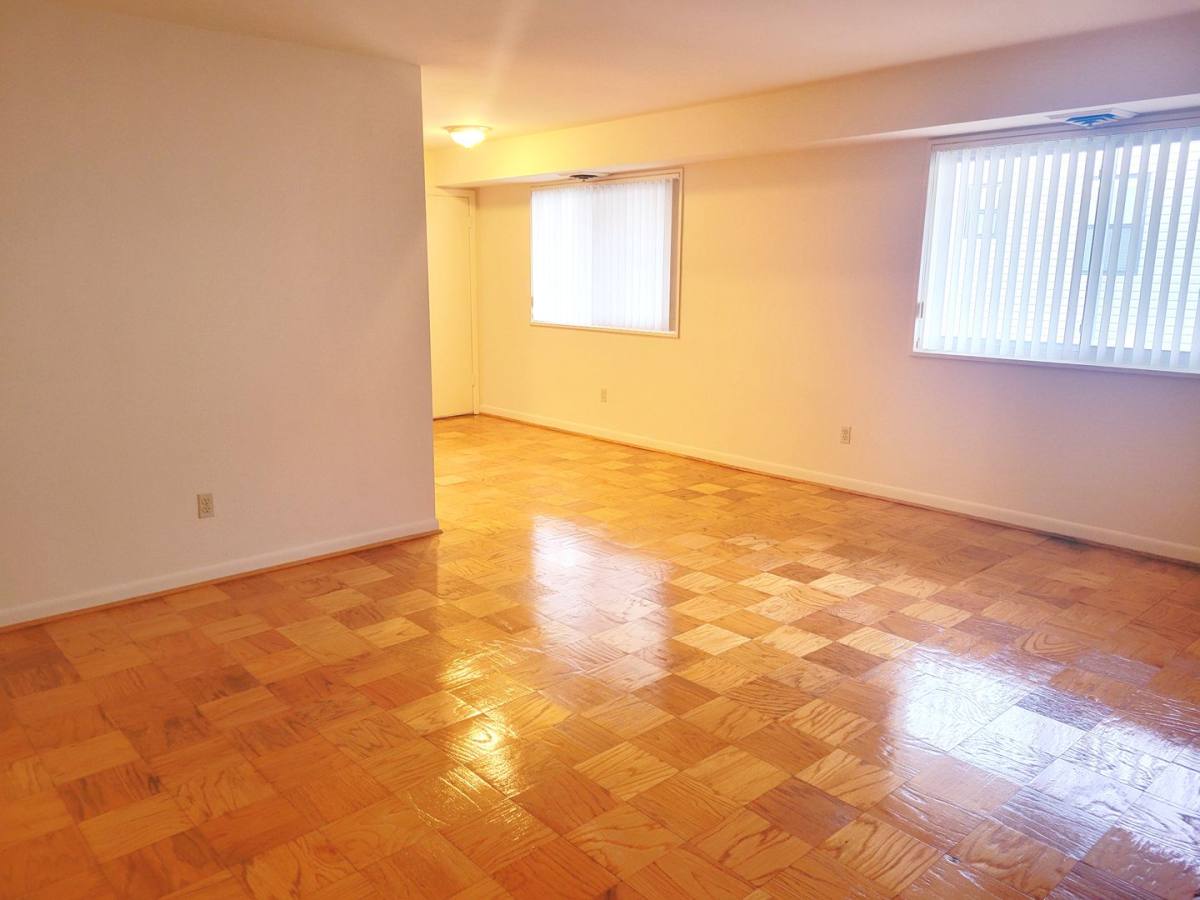 Apartment for rent at 4300 Columbia Pike, Arlington, VA 22204