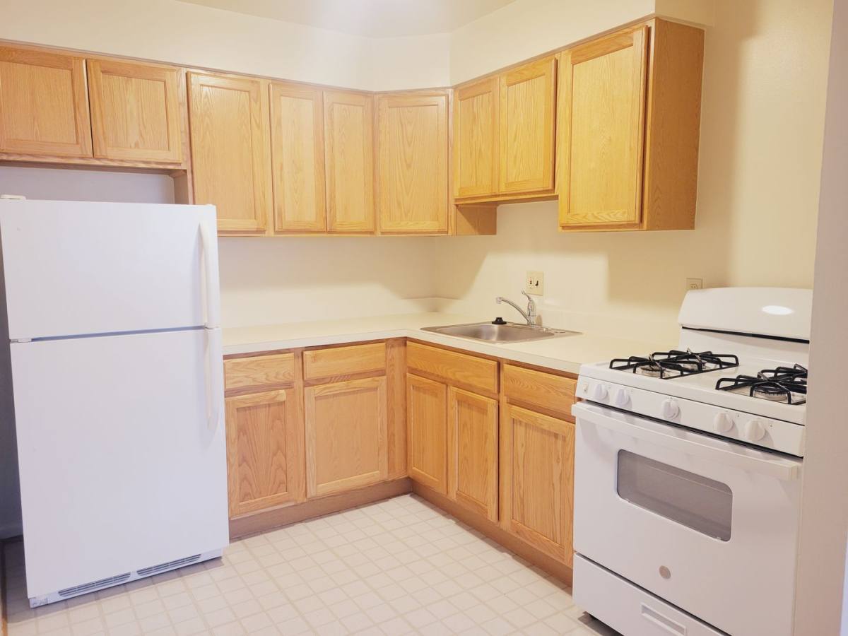 Apartment for rent at 4300 Columbia Pike, Arlington, VA 22204