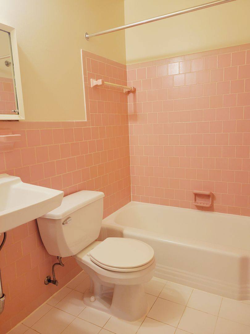 Apartment for rent at 4300 Columbia Pike, Arlington, VA 22204