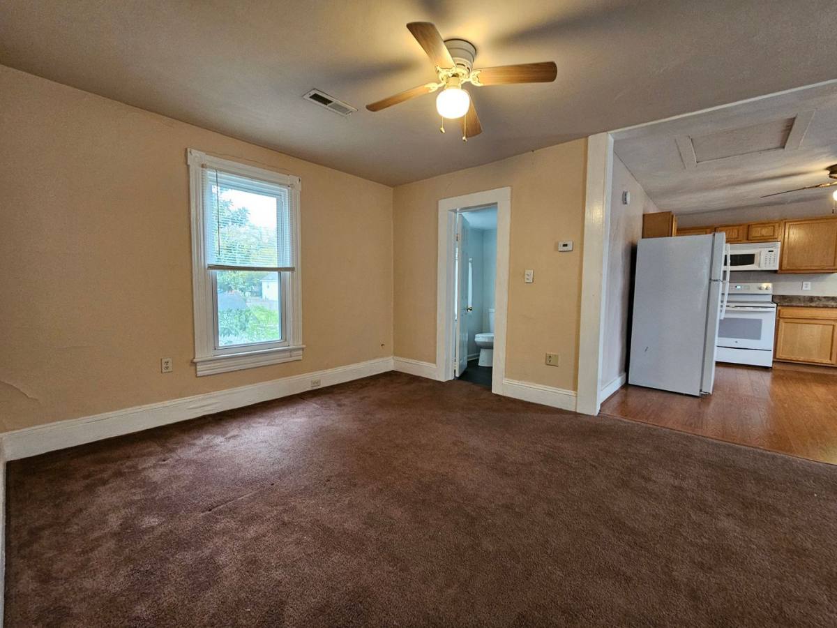 Townhouse for rent at 3408 Bainbridge Blvd, Chesapeake, VA 23324