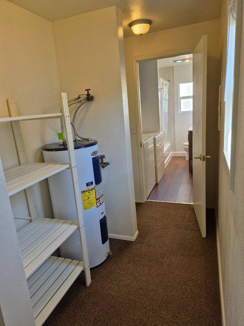House for rent at 2412 1 2 Everett Ave, Everett, WA 98201