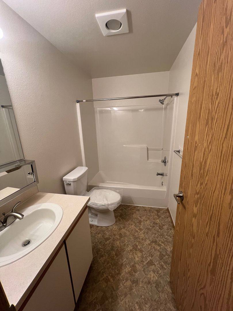 Apartment for rent at 872 Belmont Ave SW, Albany, OR 97321