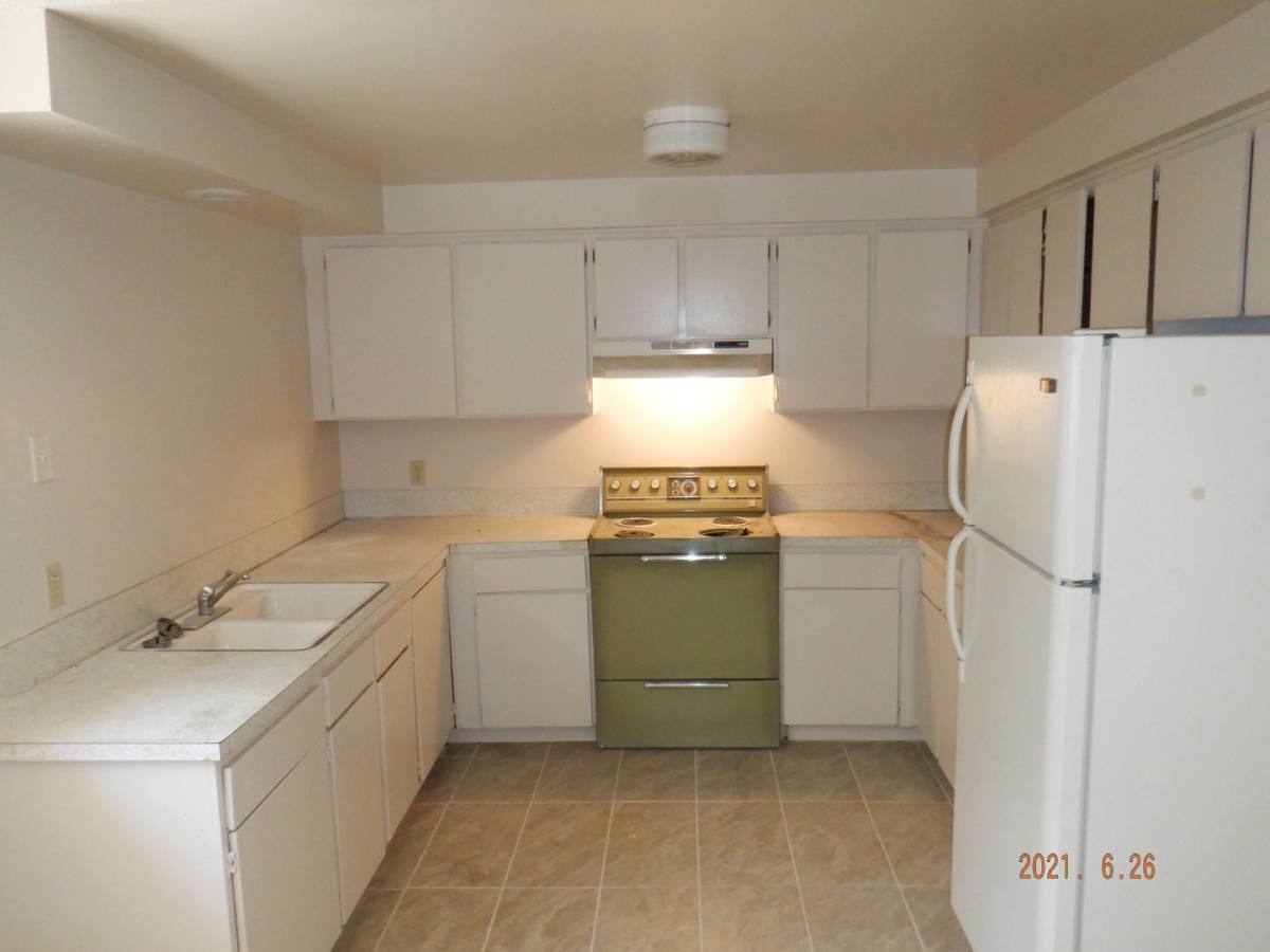 Apartment for rent at 77 California St, Ashland, OR 97520