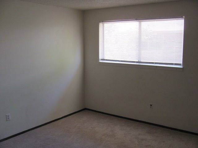 Apartment for rent at 77 California St, Ashland, OR 97520