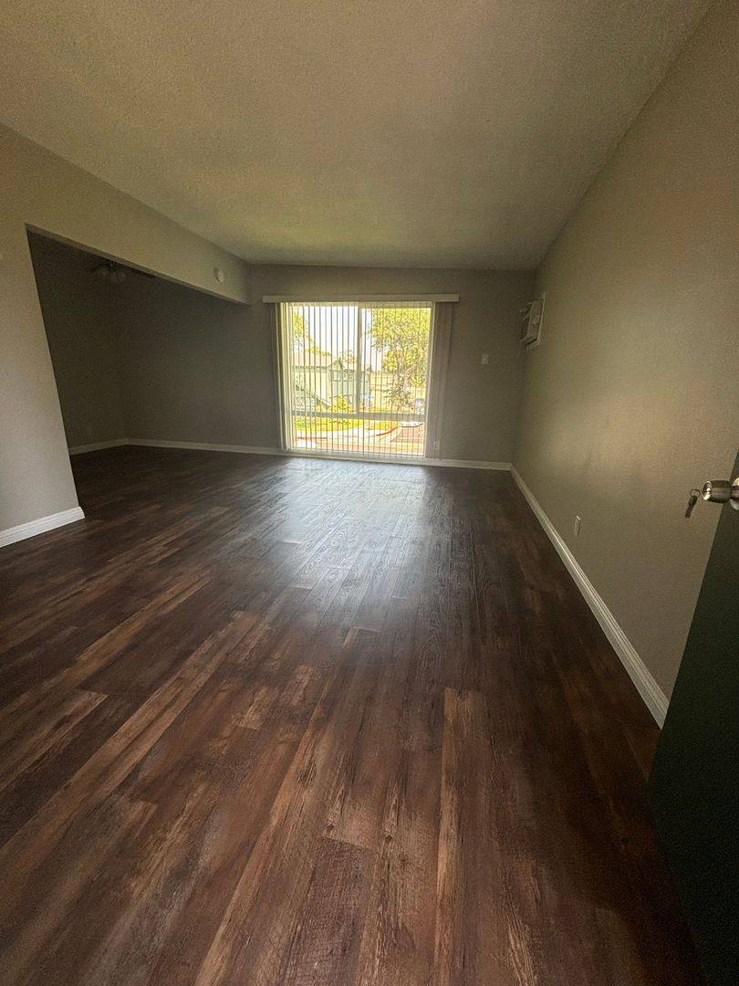 Apartment for rent at 933 S Roberts St, Anaheim, CA 92802