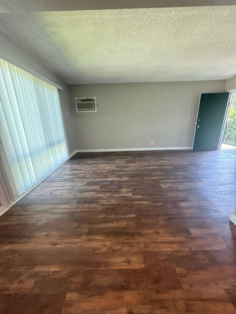 Apartment for rent at 933 S Roberts St, Anaheim, CA 92802