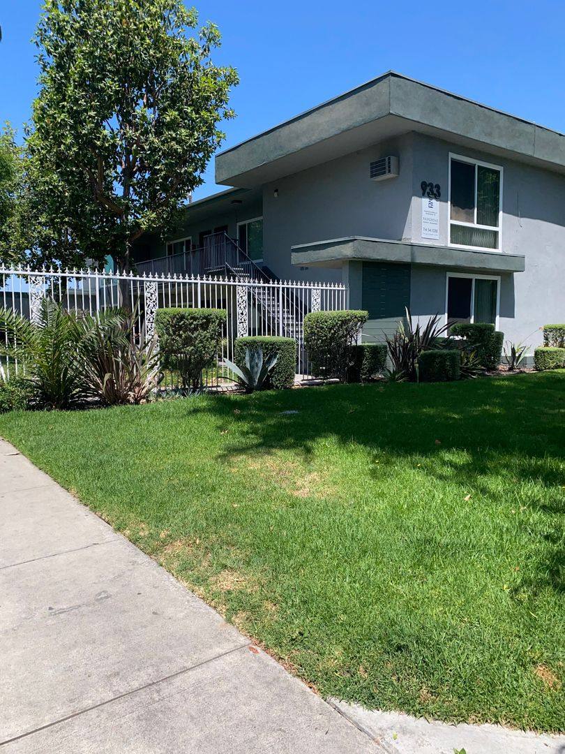 Apartment for rent at 933 S Roberts St, Anaheim, CA 92802