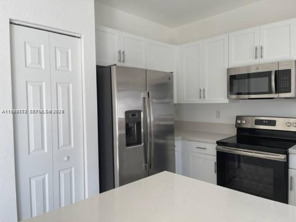 Townhouse for rent at 3380 W 108th St, Hialeah, FL 33018
