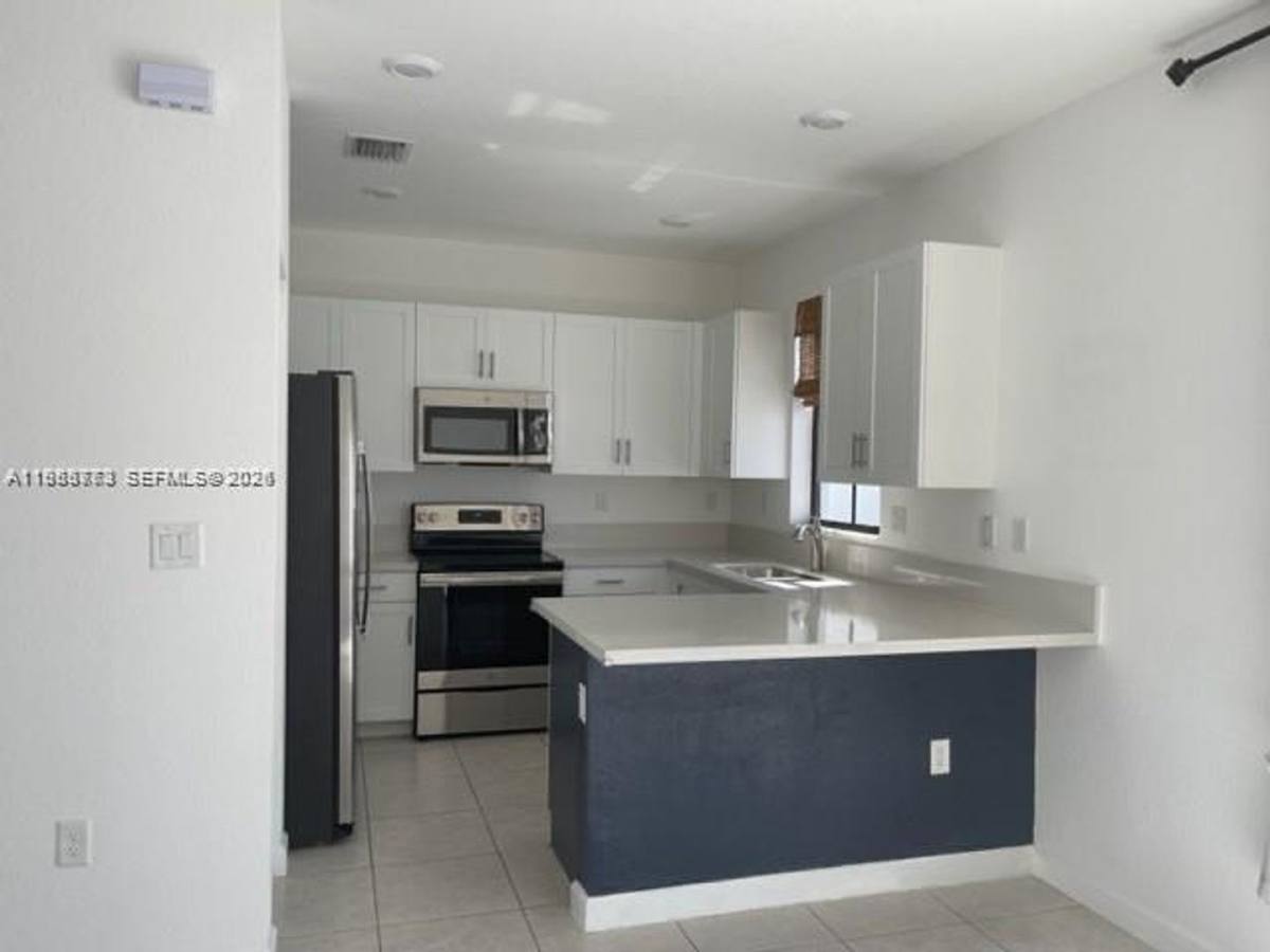 Townhouse for rent at 3380 W 108th St, Hialeah, FL 33018