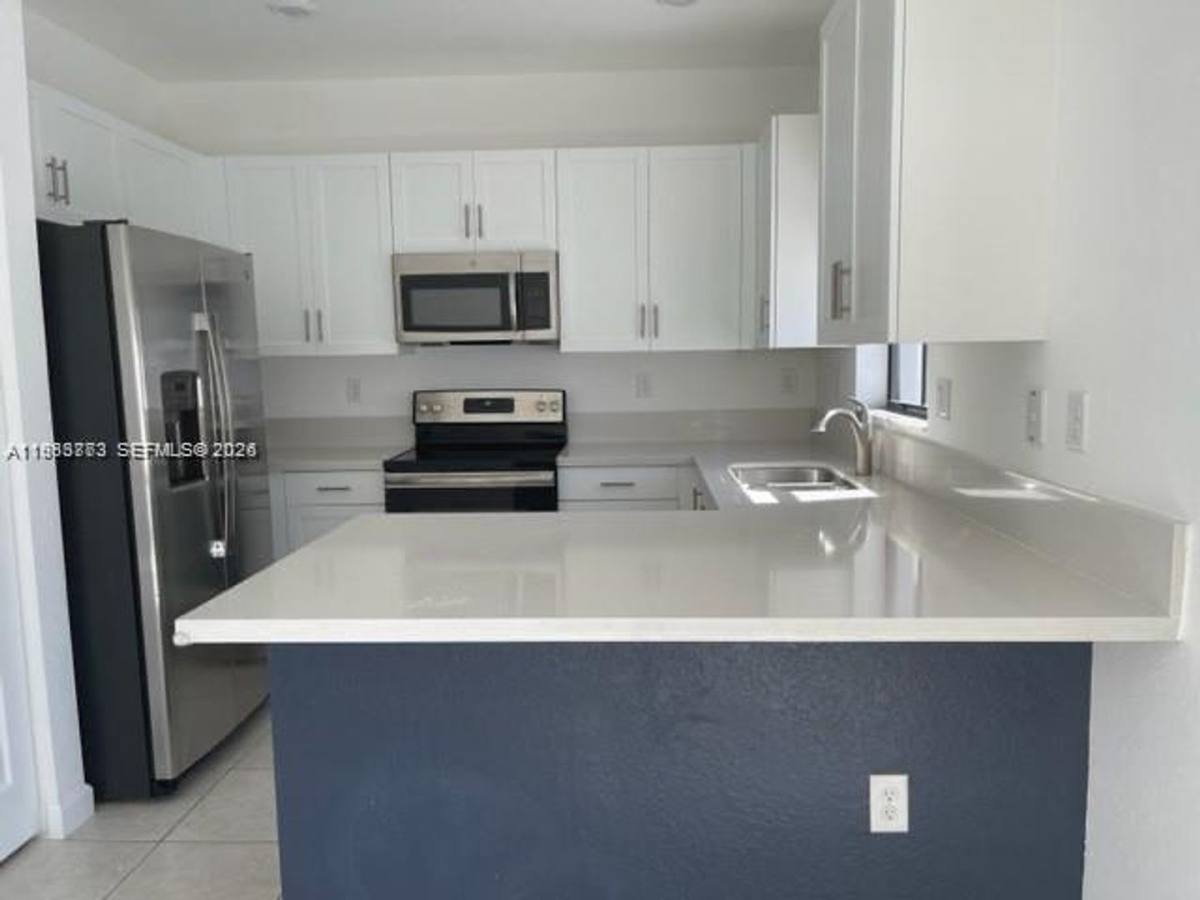 Townhouse for rent at 3380 W 108th St, Hialeah, FL 33018