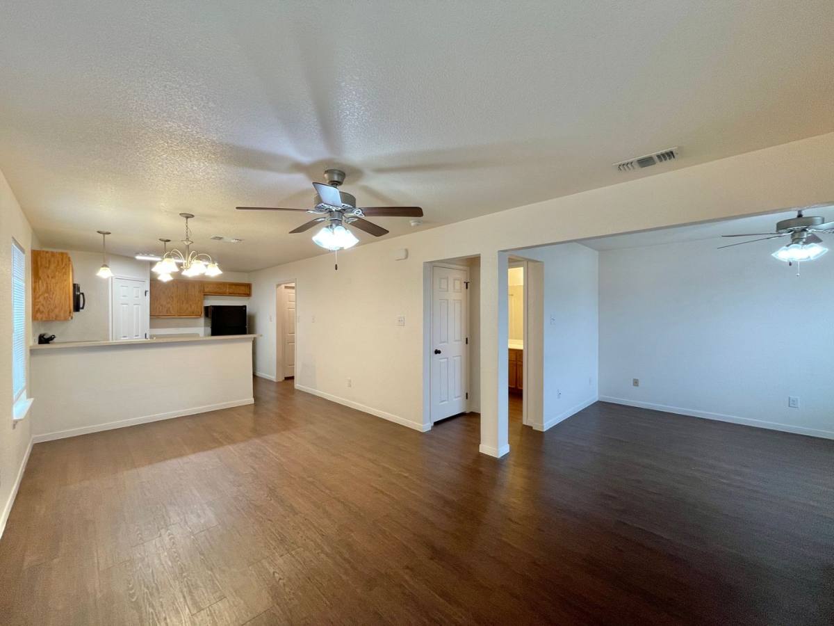 Townhouse for rent at 6701 University Village Way, Killeen, TX 76549