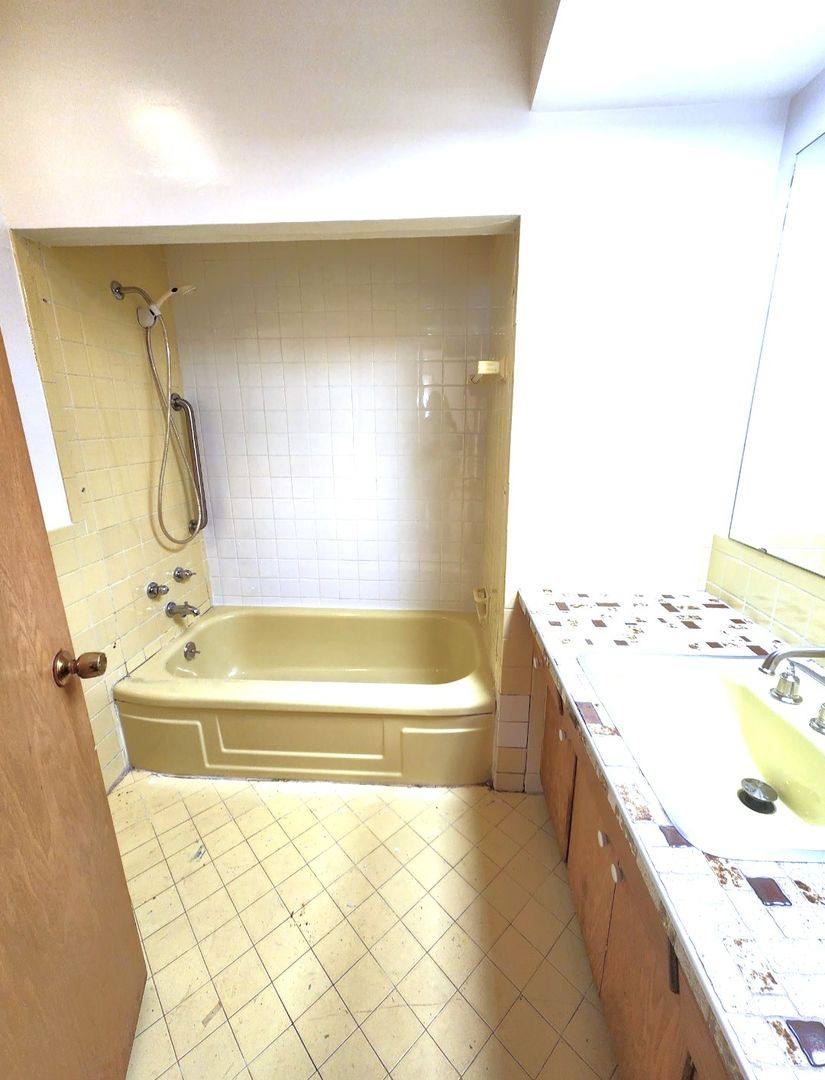 Apartment for rent at 4272 N 91st St, Milwaukee, WI 53222