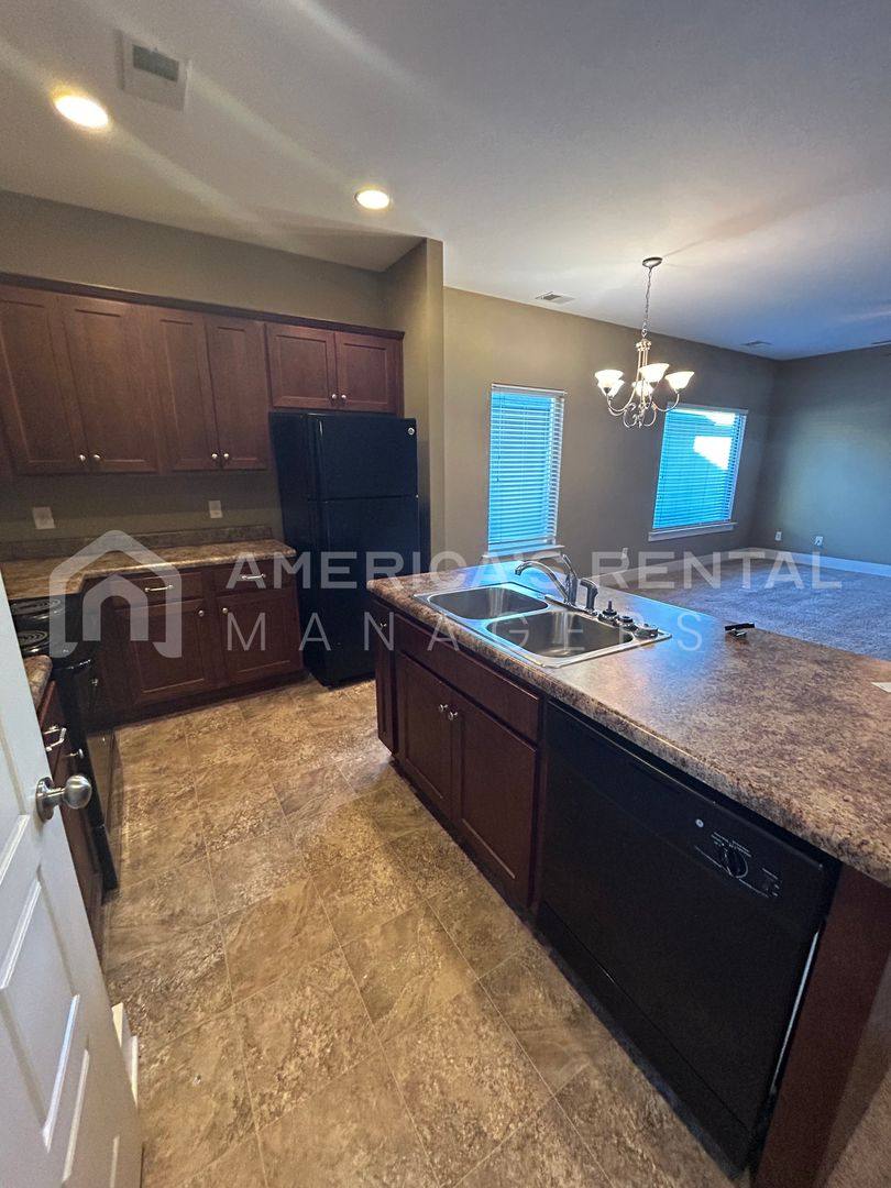 House for rent at 860 Kent Dr, Odenville, AL 35120