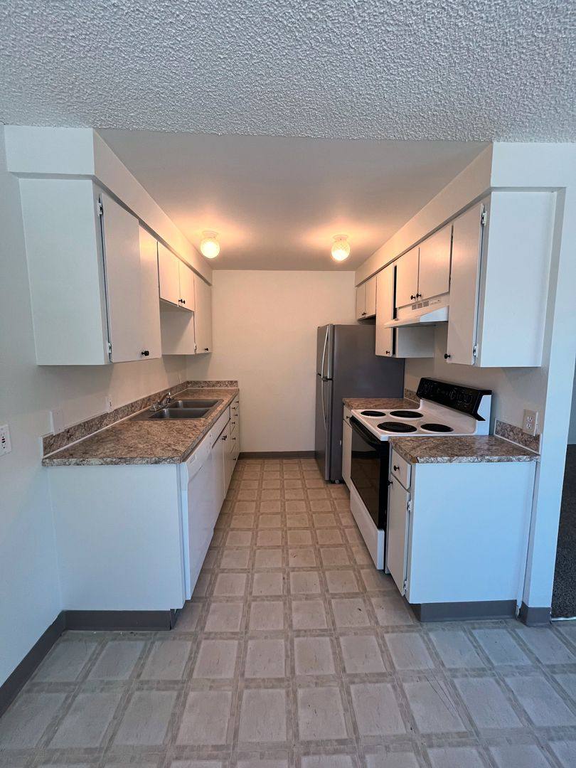 Apartment for rent at 1920 Alabama St, Bellingham, WA 98229