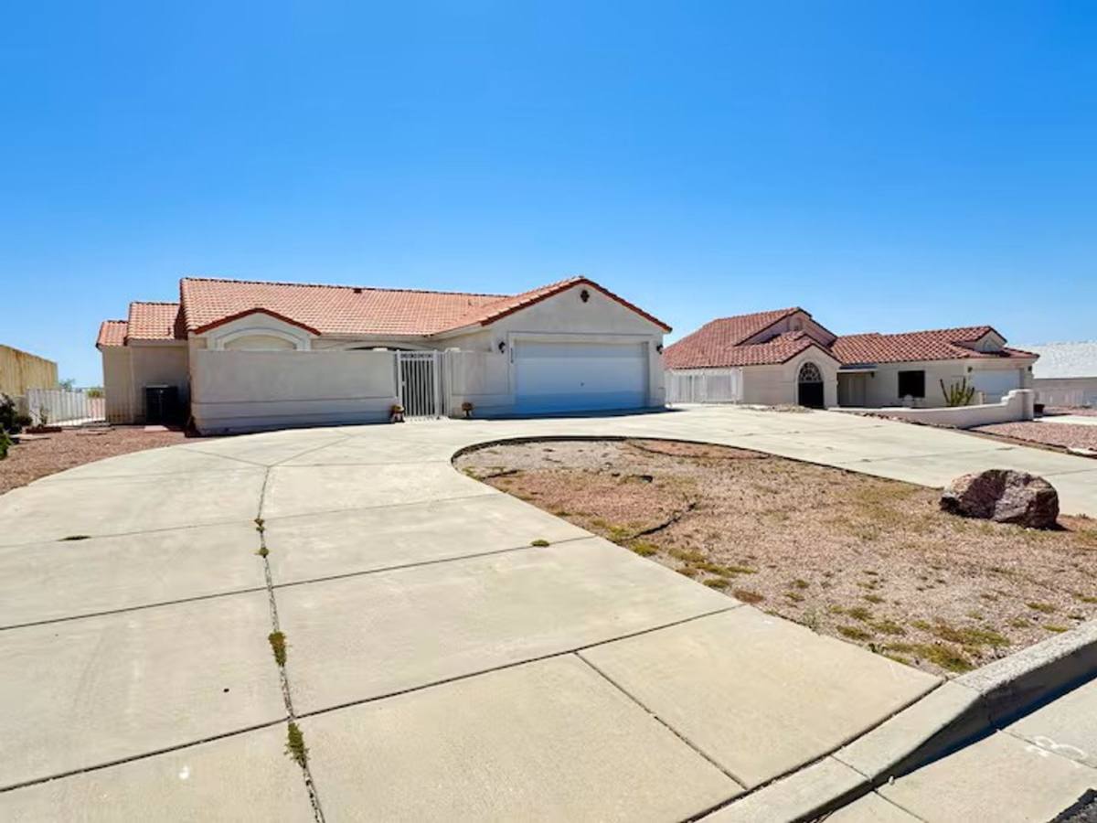 Apartment for rent at 2576 McCormick Blvd, Bullhead City, AZ 86429