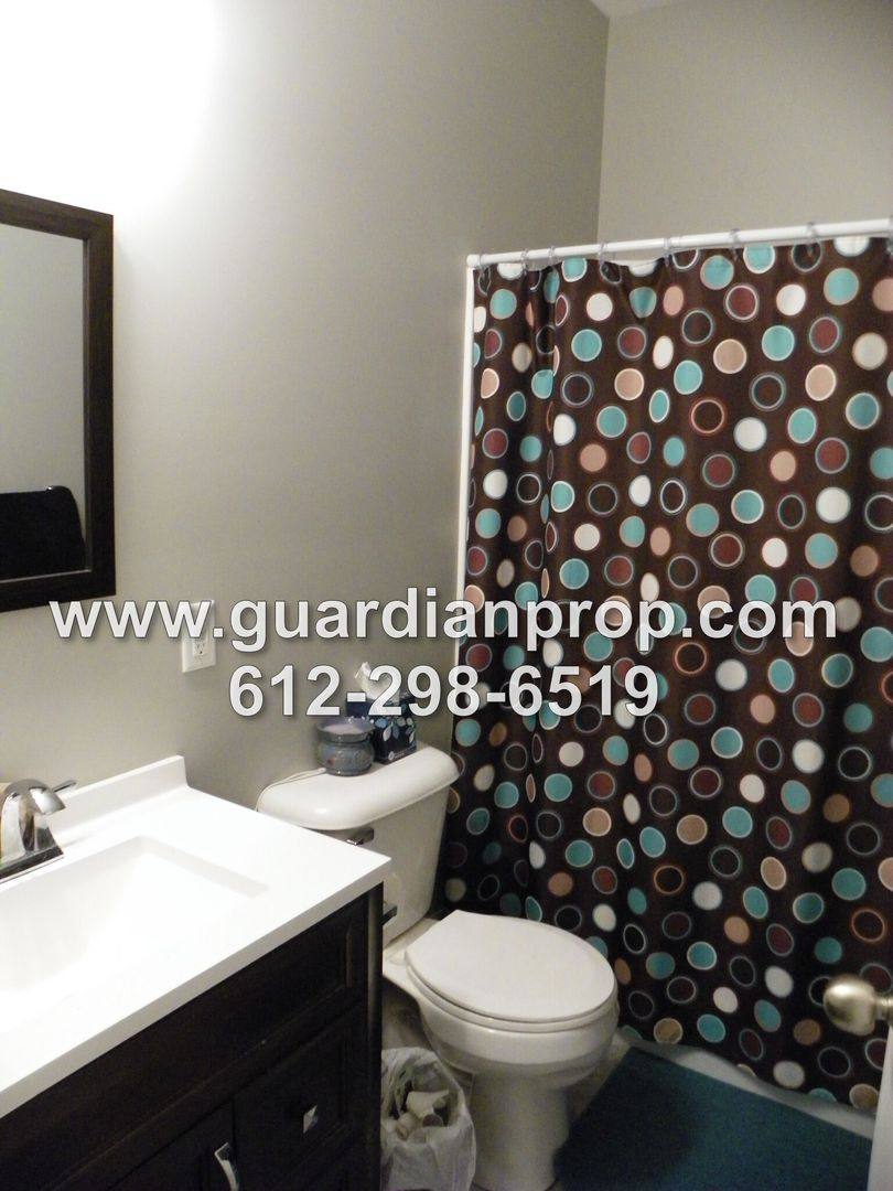 Apartment for rent at 1783 Dayton Ave, Saint Paul, MN 55104