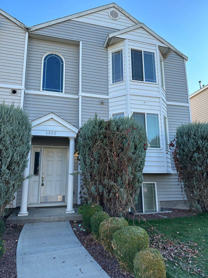 Townhouse for rent at 4903 Porlier Lane, Pasco, WA 99301