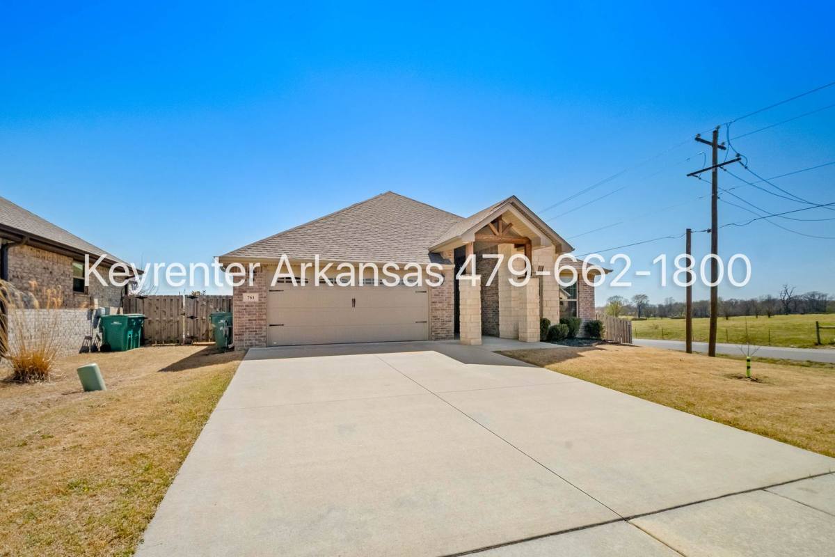 House for rent at 761 Melrose Place, Bentonville, AR 72712