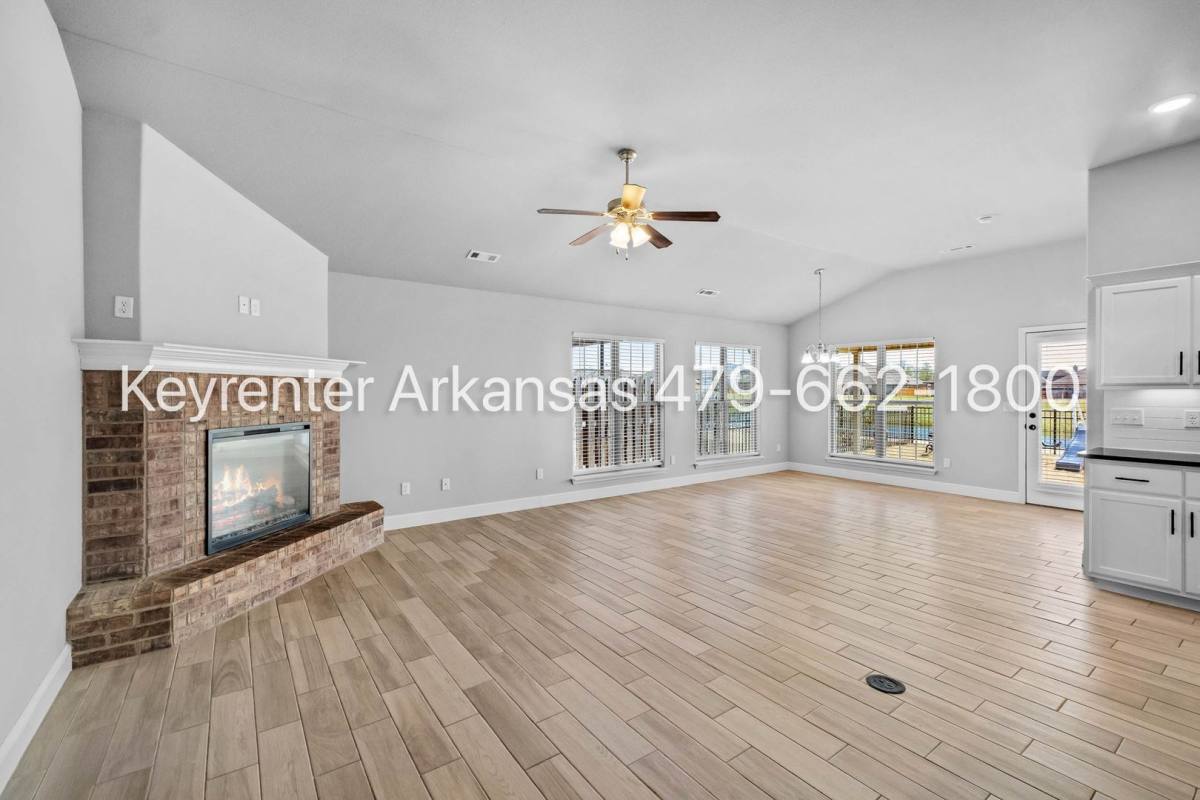House for rent at 761 Melrose Place, Bentonville, AR 72712