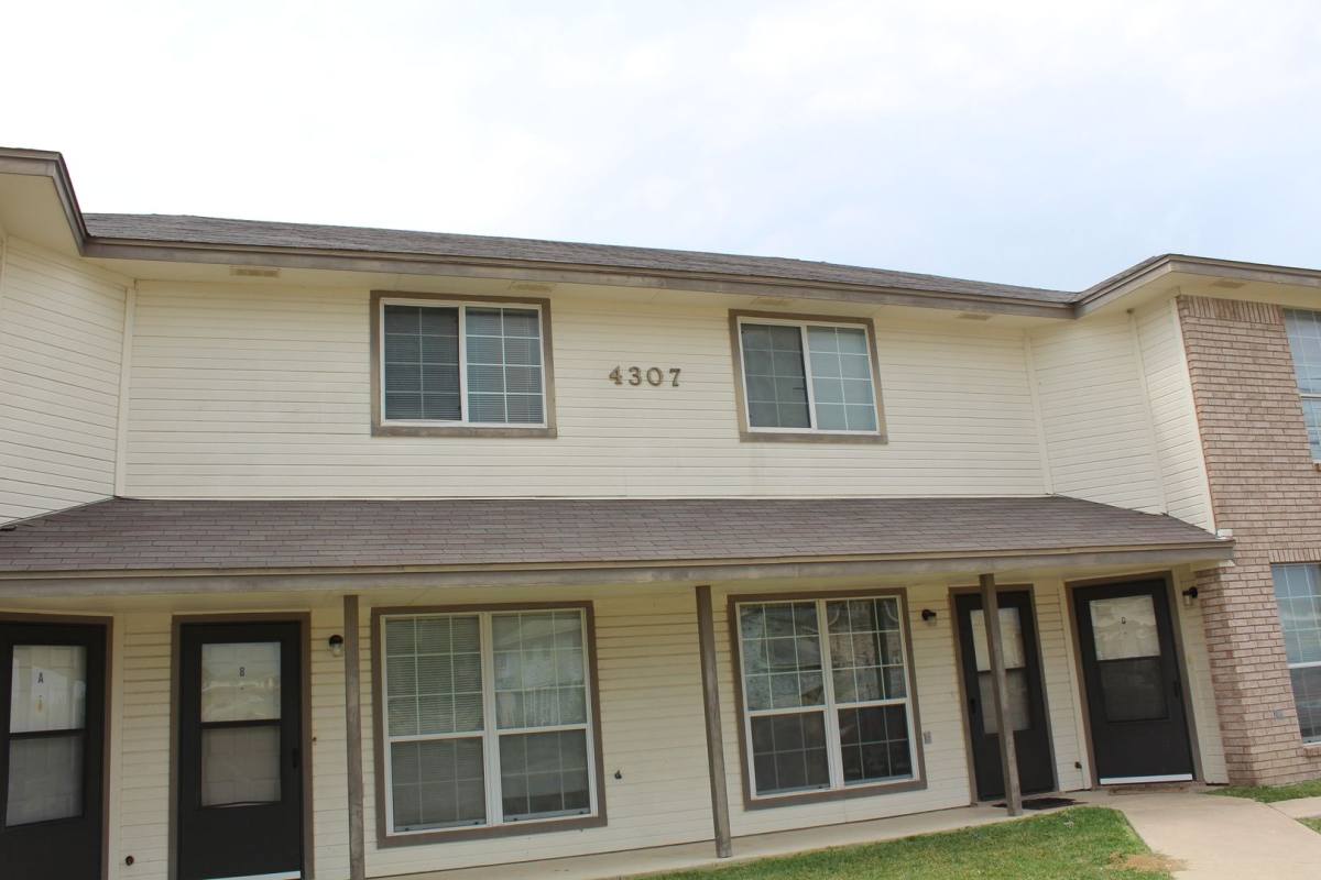 Townhouse for rent at 4307 Mattie Dr, Killeen, TX 76549