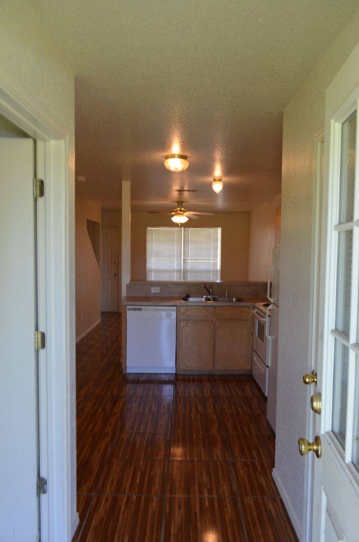 Townhouse for rent at 4307 Mattie Dr, Killeen, TX 76549