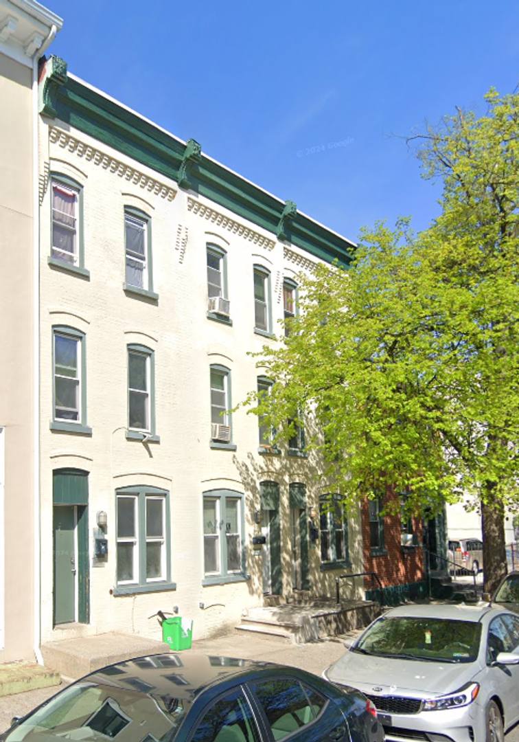 House for rent at 118 N 2nd St, Allentown, PA 18101