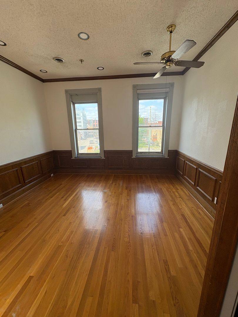 Apartment for rent at 110 W Summit Hill Dr, Knoxville, TN 37902