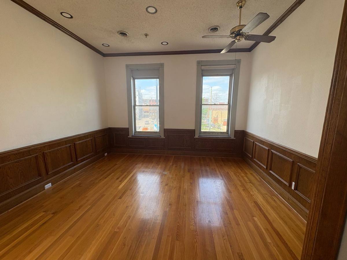 Apartment for rent at 110 W Summit Hill Dr, Knoxville, TN 37902