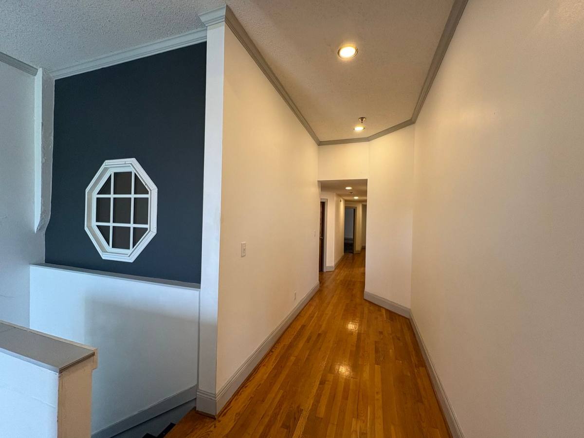 Apartment for rent at 110 W Summit Hill Dr, Knoxville, TN 37902