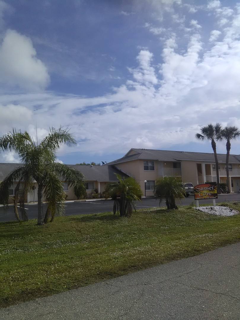 Apartment for rent at 4009 SE 11th Ave, Cape Coral, FL 33904