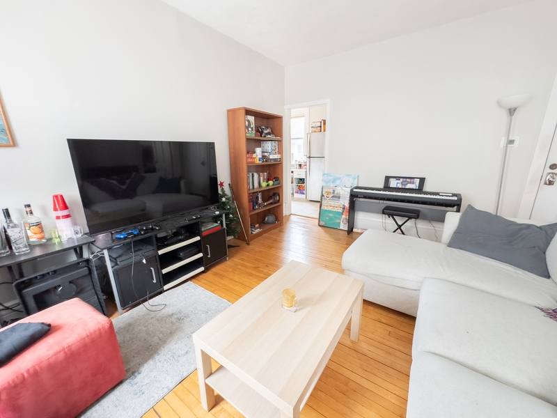 Apartment for rent at 107 Columbia St #1, Cambridge, MA 02139