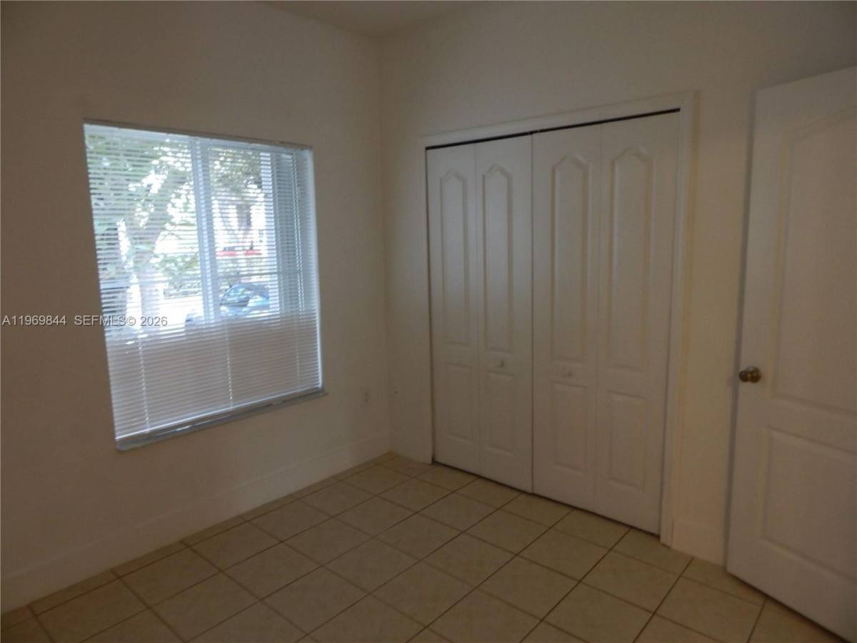 Townhouse for rent at 8986 W Flagler St, Miami, FL 33174