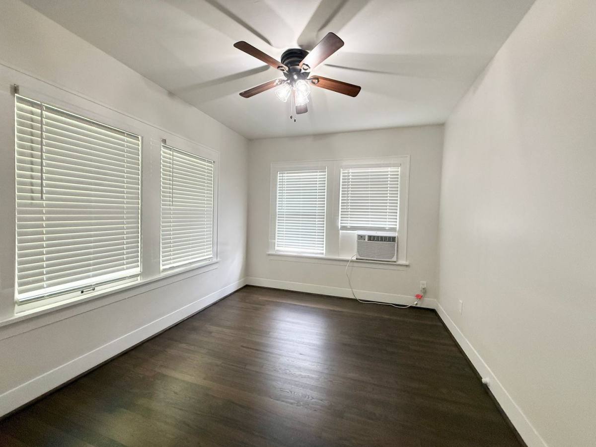 Apartment for rent at 1126-1136 Berthea St, Houston, TX 77006
