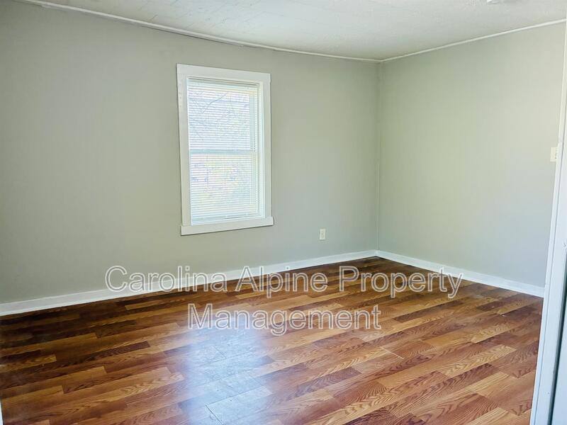 House for rent at 1110 Sykes St, Gastonia, NC 28052