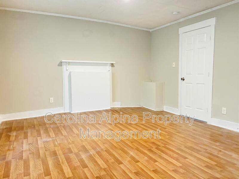 House for rent at 1110 Sykes St, Gastonia, NC 28052