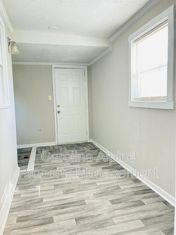 House for rent at 1110 Sykes St, Gastonia, NC 28052