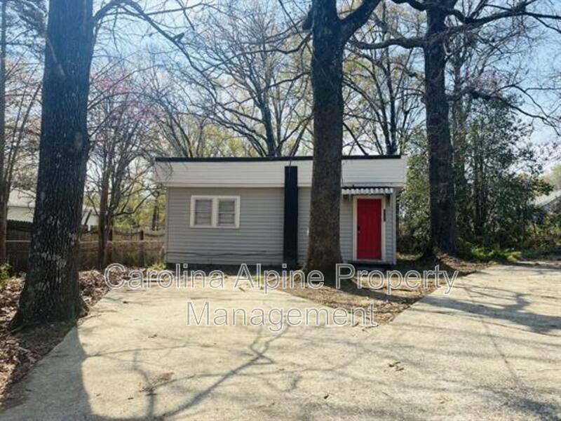 House for rent at 2207 Garland Ave, Gastonia, NC 28052