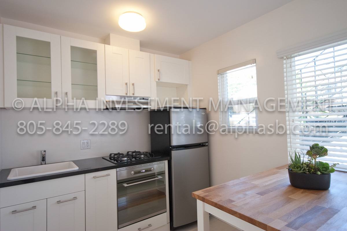 Apartment for rent at 323 W Quinto St, Santa Barbara, CA 93105