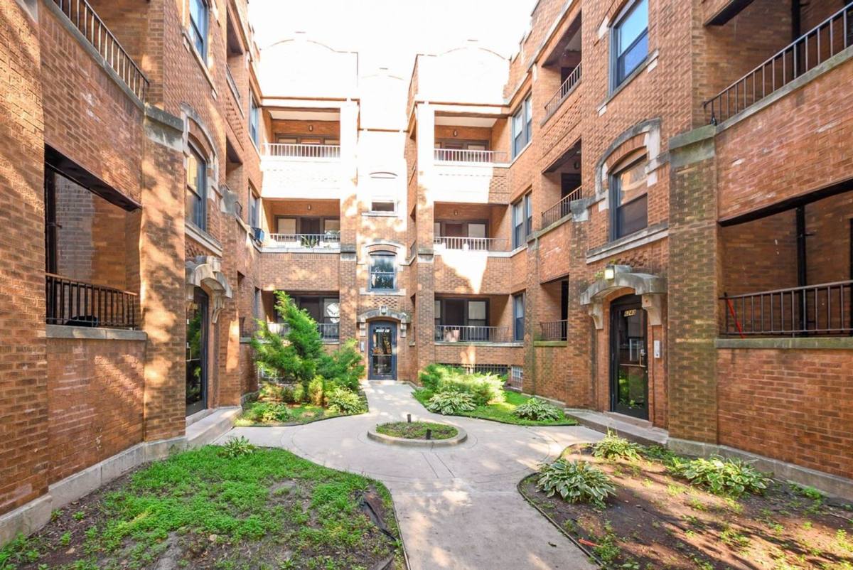 Apartment for rent at 6235-45 S Martin Luther King Dr, Chicago, IL 60637