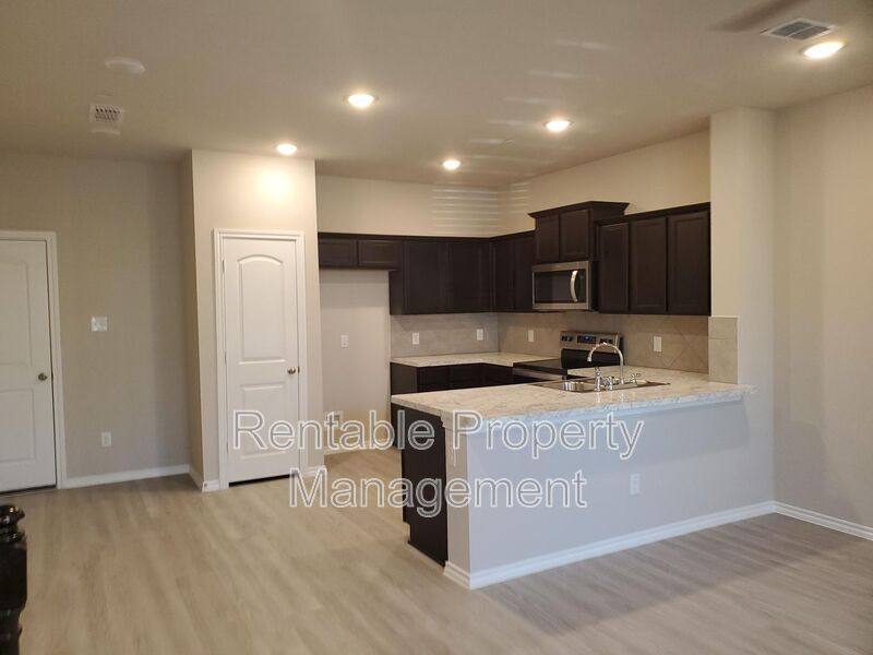 House for rent at 2920 Bluets Dr, Mesquite, TX 75150