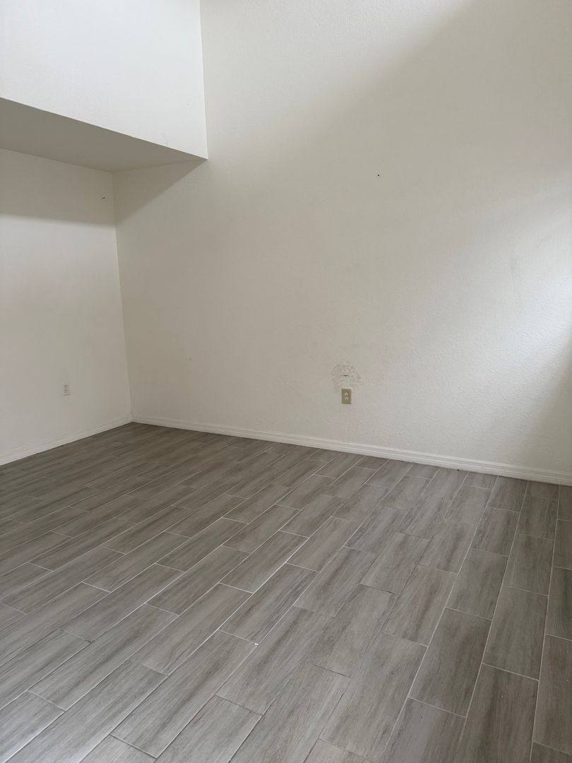 Townhouse for rent at 3977 Crayrich Circle #C-1, Orlando, FL 32839
