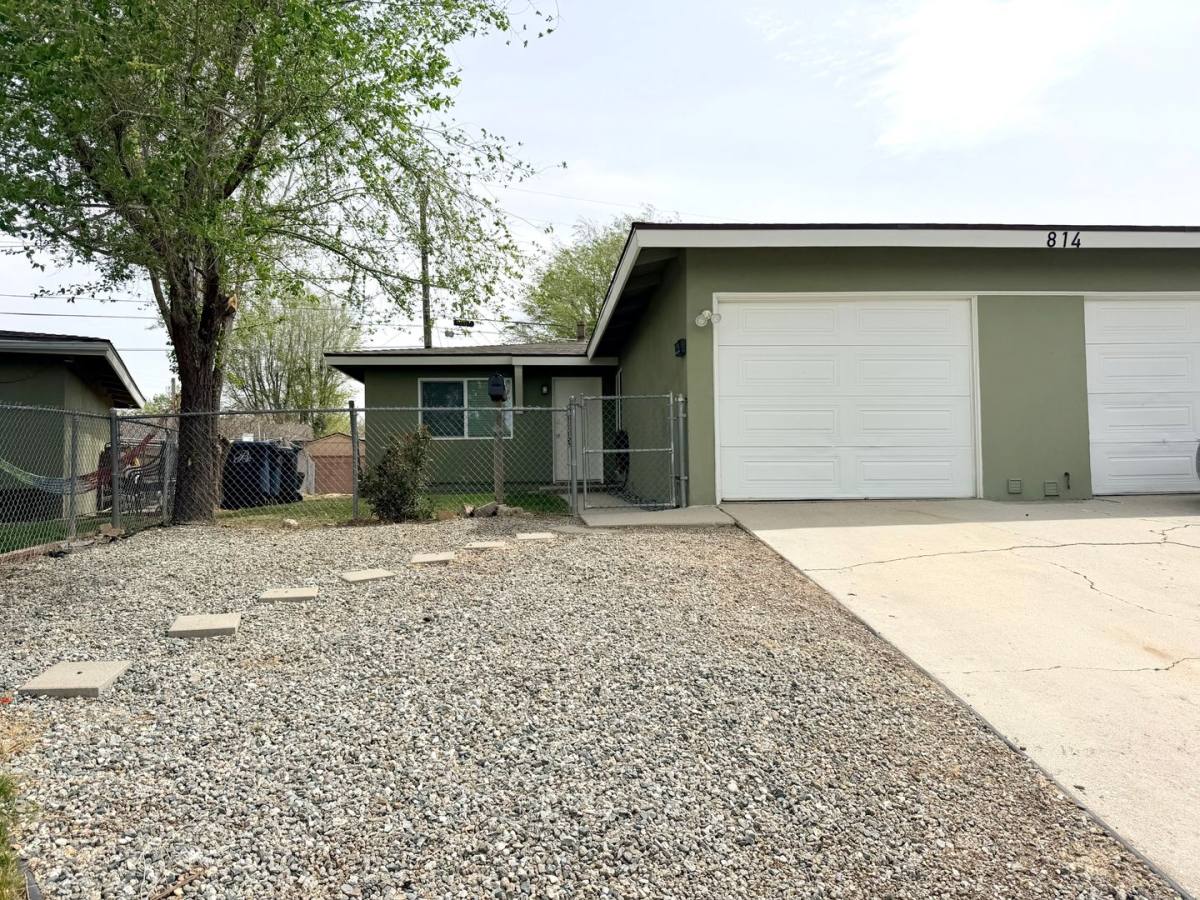 Apartment for rent at 814 Aspen Dr, Tehachapi, CA 93561