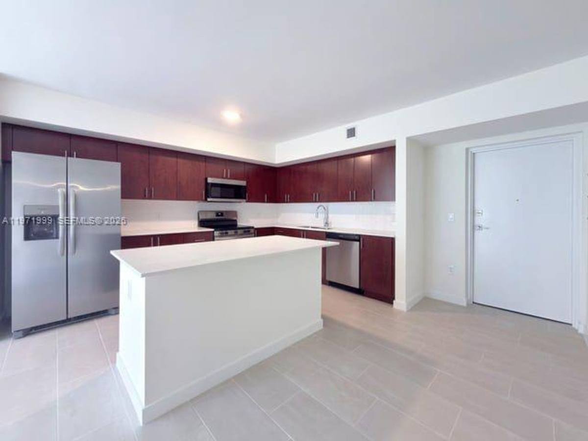 Apartment for rent at 11239 NW 4th Terrace #612, Miami, FL 33172