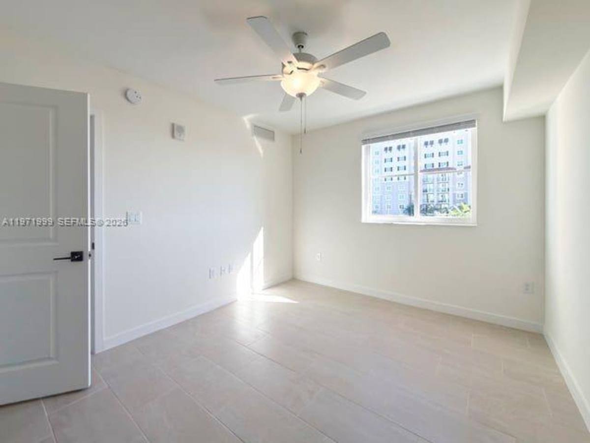 Apartment for rent at 11239 NW 4th Terrace #612, Miami, FL 33172