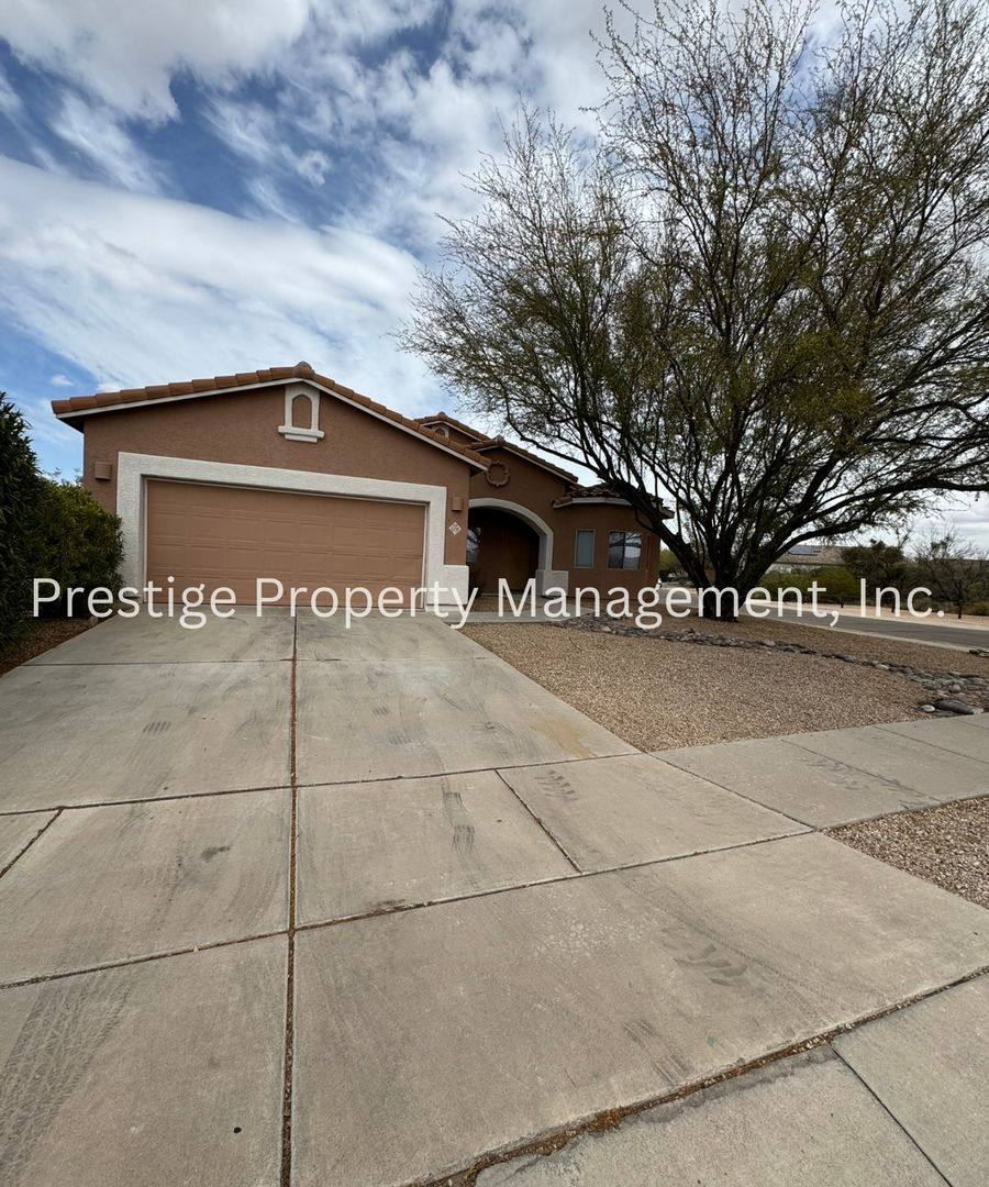 House for rent at 6739 S Placita Segovia, Tucson, AZ 85746