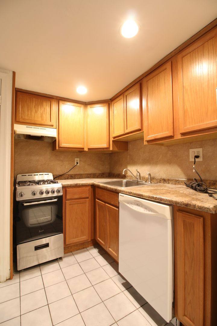 Apartment for rent at 30 S 22nd St, Philadelphia, PA 19103