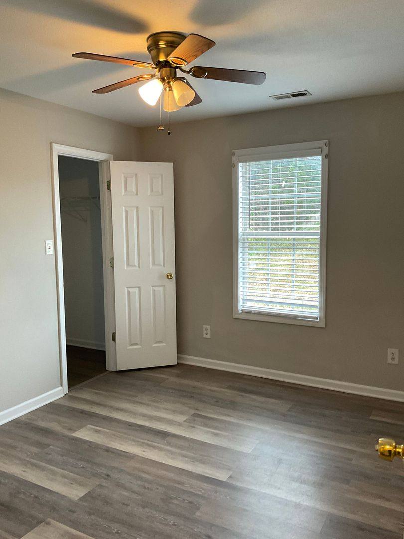 House for rent at 177 Brookstone Dr, Mount Holly, NC 28120