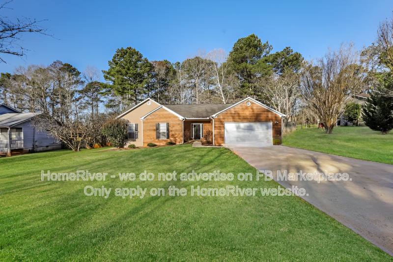 House for rent at 11647 Matthews Trail, Hampton, GA 30228
