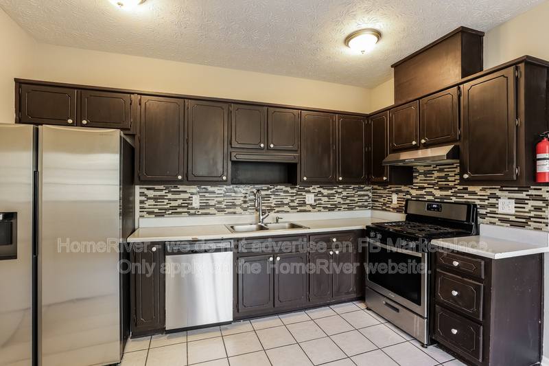 House for rent at 11647 Matthews Trail, Hampton, GA 30228
