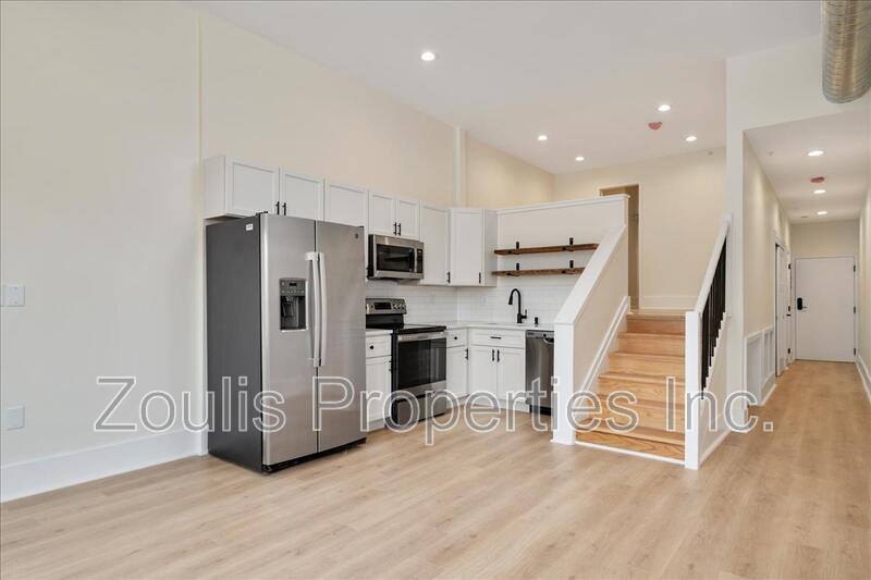 Apartment for rent at 631 S Broadway - 1 #302, Baltimore, MD 21231